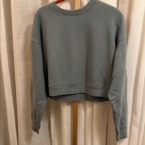 Girlfriend Collective Slate Blue Cropped Sweatshirt